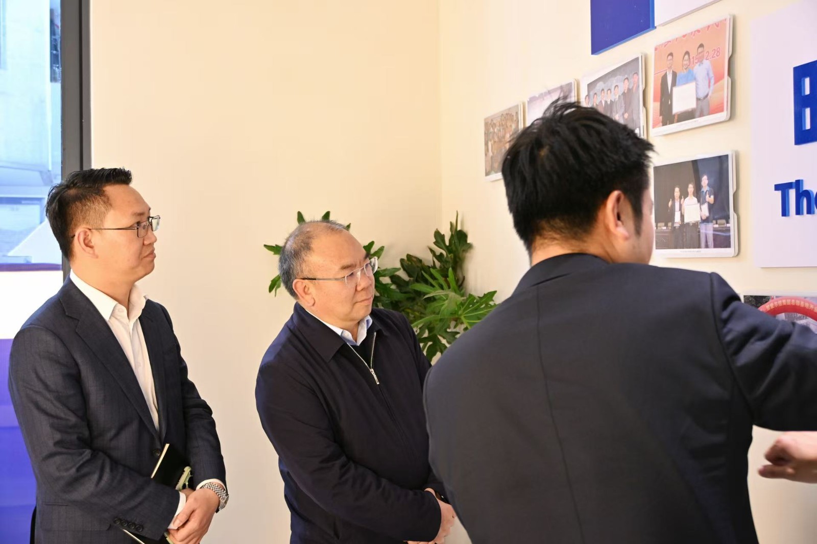 党委书记徐宝春同志率队前往爱尔信教育集团访企拓岗 第 3 张