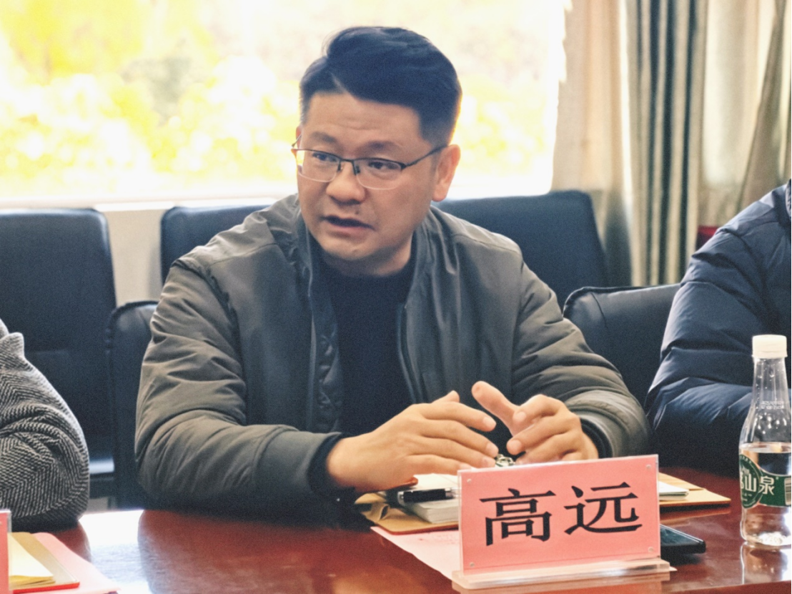 学院资讯 | 同心聚力话发展,师生共话促成长——财经商贸学院召开2025-2026学年团学骨干与学院领导“面对面”座谈会 第 4 张 学院资讯 | 同心聚力话发展,师生共话促成长——财经商贸学院召开2025-2026学年团学骨干与学院领导“面对面”座谈会 第 4 张