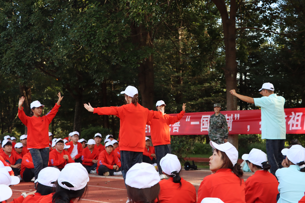 训练场上练硬功,才艺时光添温情 第 11 张 训练场上练硬功,才艺时光添温情 第 11 张