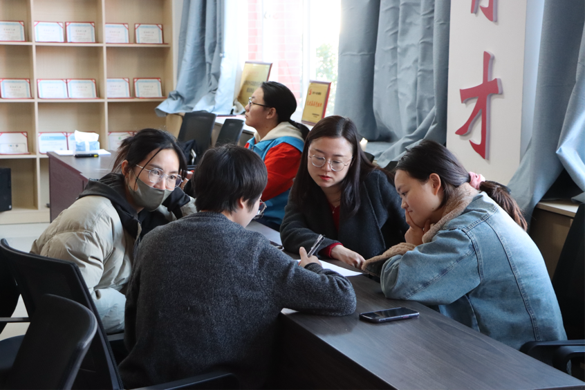 以赛促学强本领 锤炼初心担使命——云南经济管理学院医学院第八届辅导员素质能力大赛圆满落幕 第 18 张