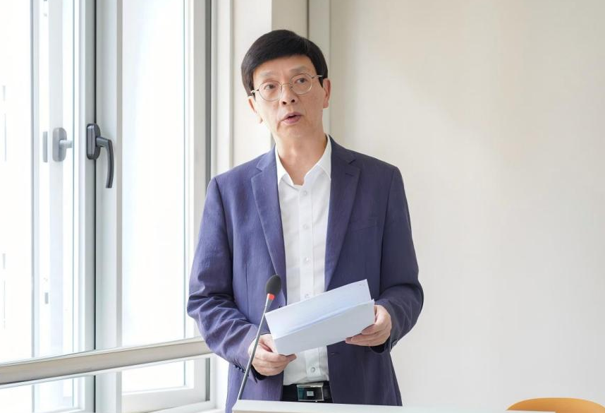 阮鸿献企业家走进云南经济管理学院共话青年成长与时代担当 第 3 张 阮鸿献企业家走进云南经济管理学院共话青年成长与时代担当 第 3 张