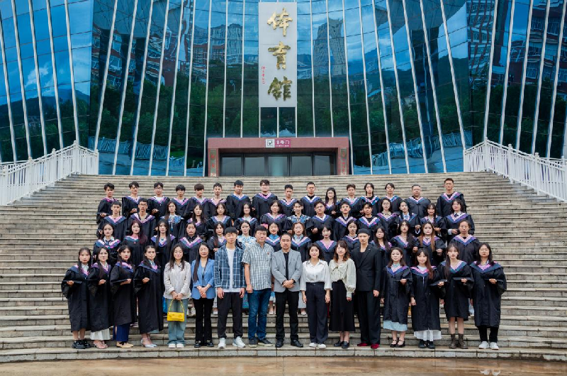 以艺润乡 以爱赴约｜把设计初心绘在文山大地 第 1 张